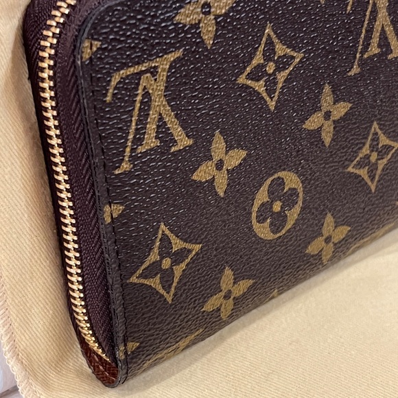 Louis Vuitton Monogram Zippy Wallet 100% Authentic - Picture 6 of 16